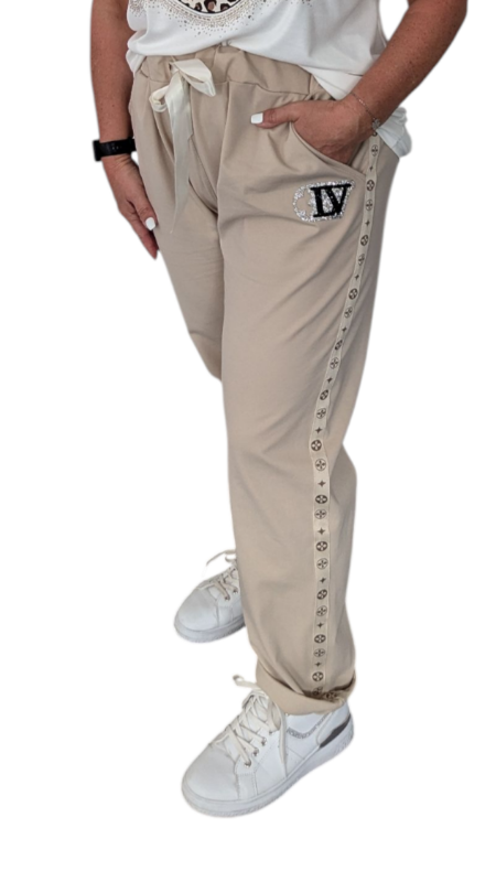 Joggpant "IV" in sand-beige