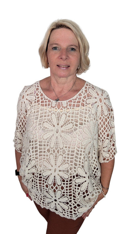 Häkelshirt "Flowerpower" creme