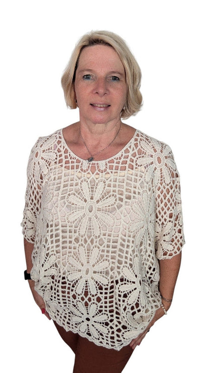 Häkelshirt "Flowerpower" creme